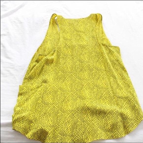 NORDSTROM Yellow Gemma Silk Side Pocket Geometric Racerback Tank Top Blouse M - Picture 6 of 7